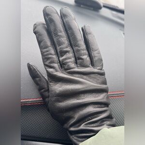THINSULATE black women’s leather gloves